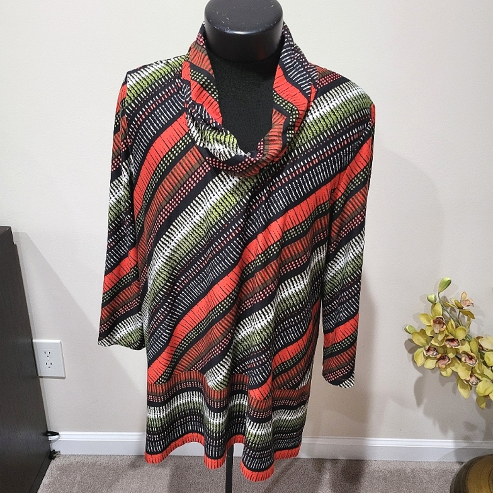 Ruby Rd. Women's tunic, XL, multicolor,cowl neck, soft and cozy, great condition
